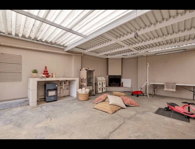 4 BEDROOM HOUSE FOR SALE IN EMMARENTIA